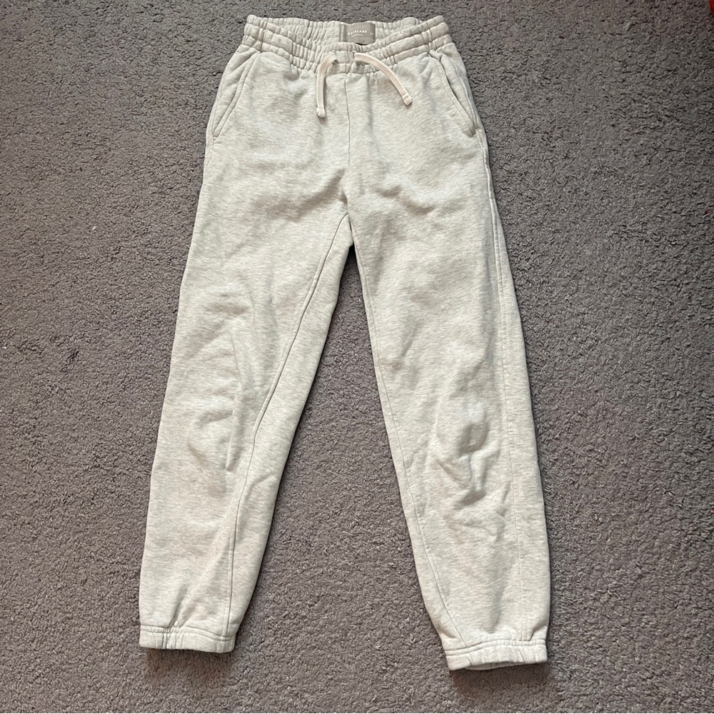 Everlane The Track Sweatpants in white/grey